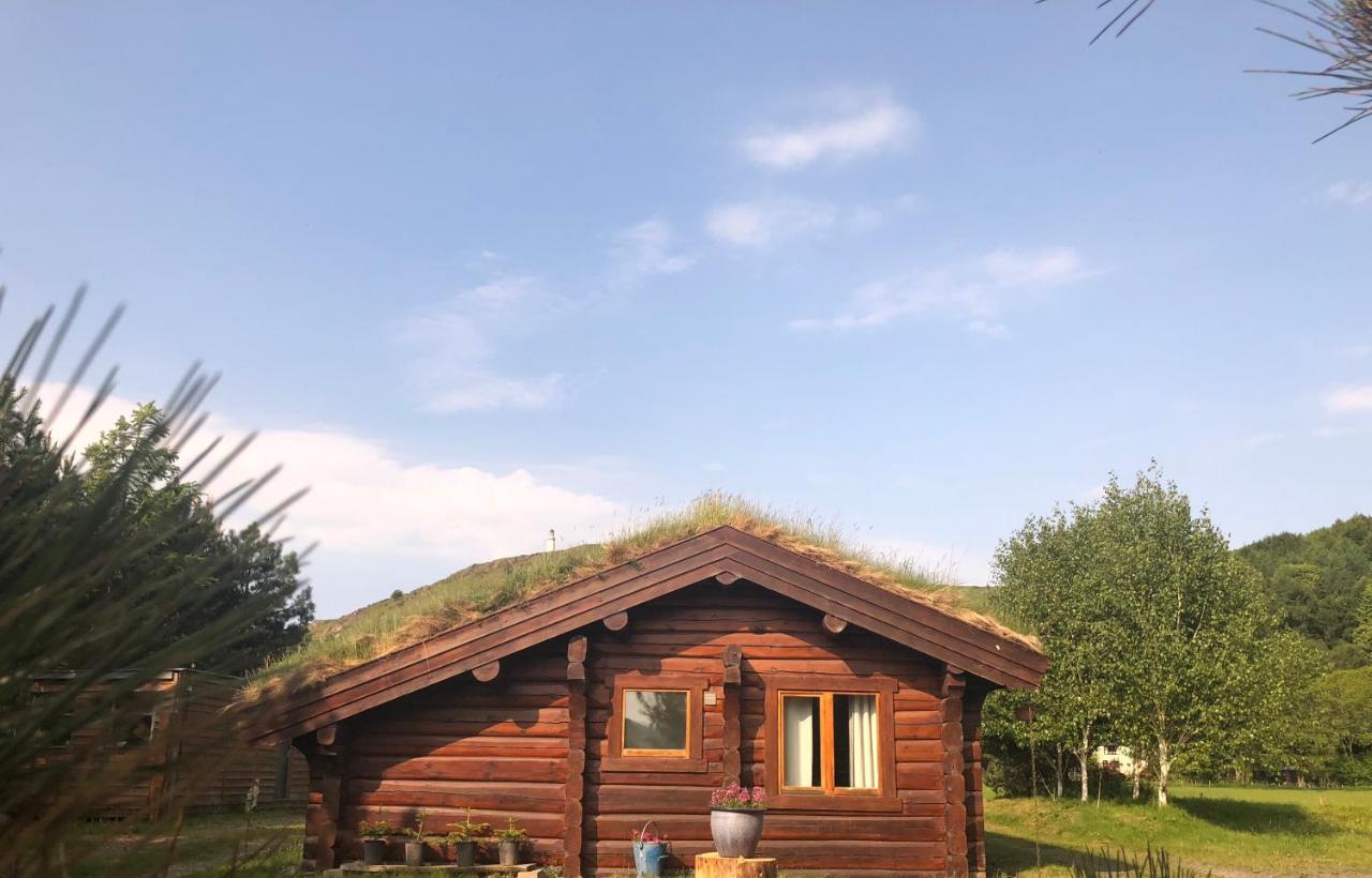 Log Home Village Ulverston Exterior photo