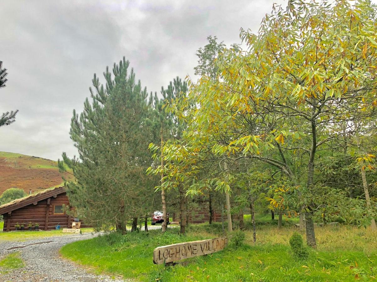 Log Home Village Ulverston Exterior photo